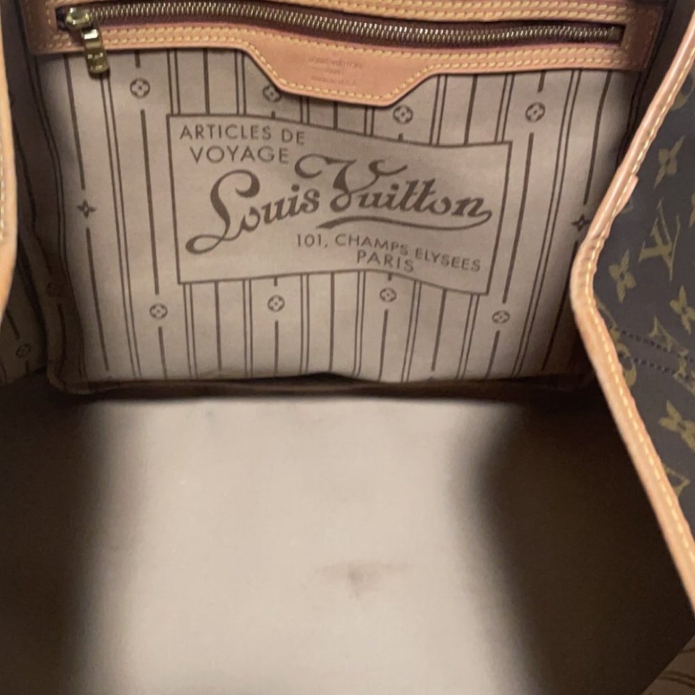 Louis Vuitton Neverfull GM Monogram Bag - Picture 5 of 13